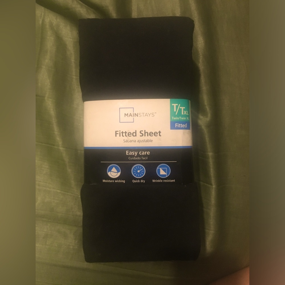 *SOLD*FREE WITH PURCHASE* Mainstays Black Fitted Sheet (TWIN)
